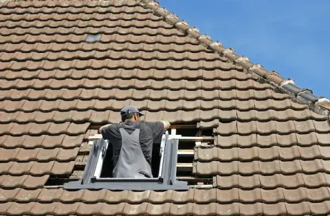 Pose de velux - Noyers-Saint-Martin